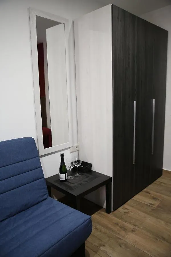 Bienestar House Villa Blanes 0*,